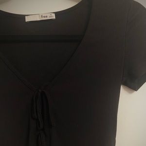 Aritzia Wilfred free XS cropped top with front ties